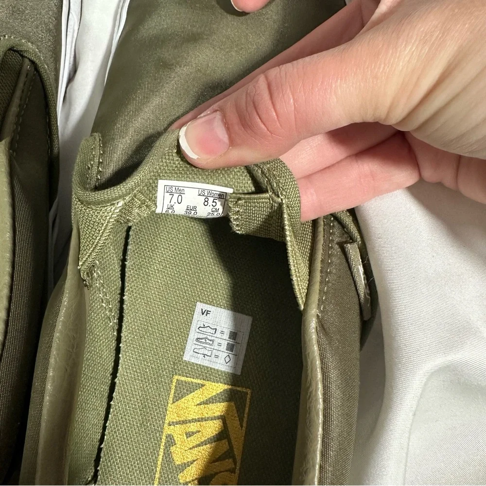 EUC Vans Olive Green Slip-On Shiny Sneakers SZ US 8.5‎